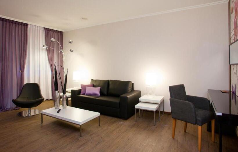 Hotel Palacio De Cristal