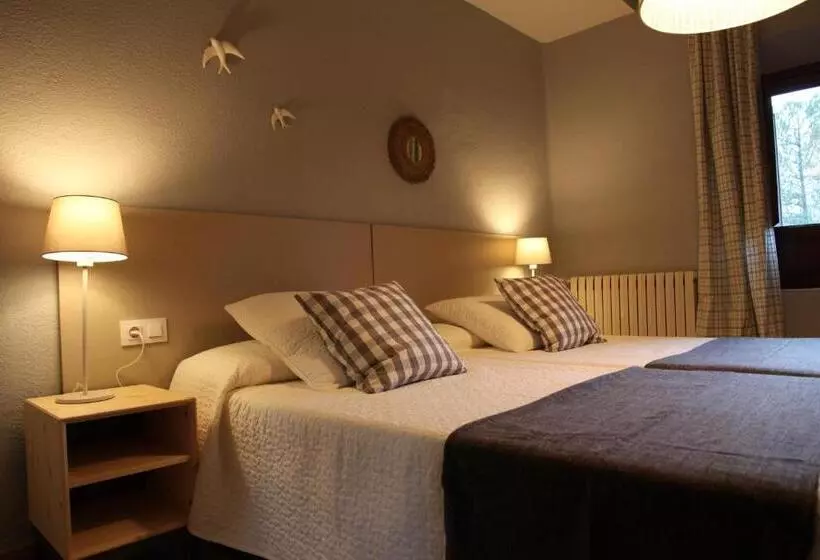 هتل Balneario De Manzanera El Paraíso