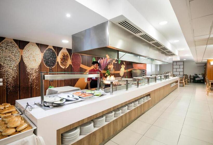 هتل Best Oasis Park