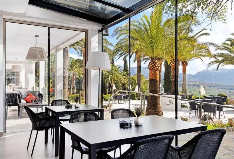 ホテル Catalonia Reina Victoria