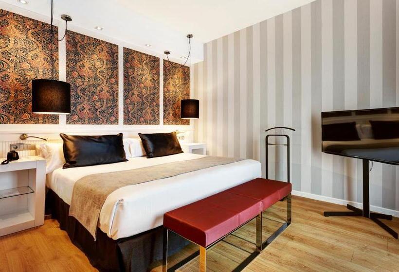 هتل Catalonia Reina Victoria