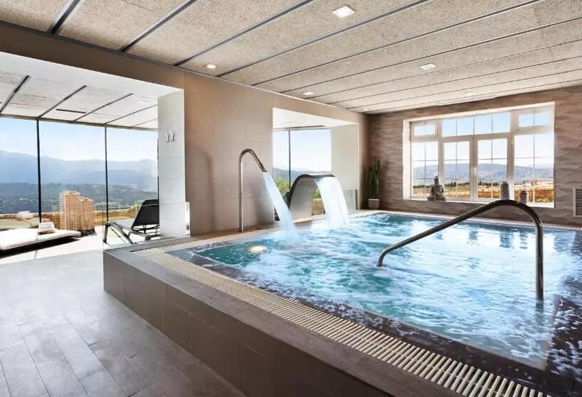 ホテル Catalonia Reina Victoria