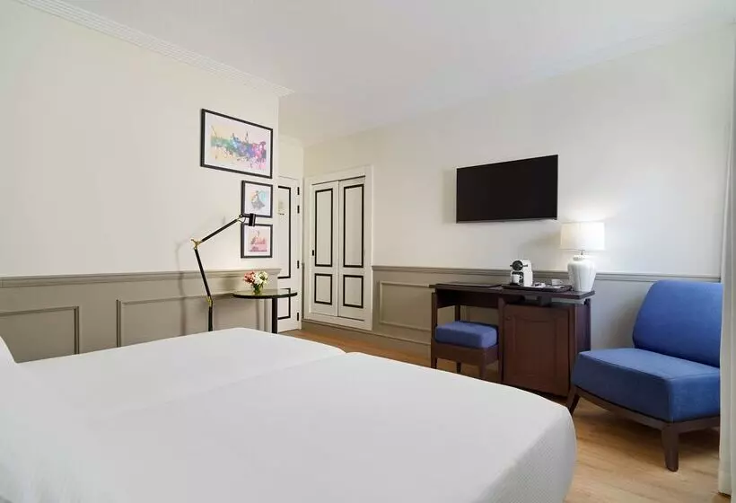 H10 Corregidor Boutique Hotel