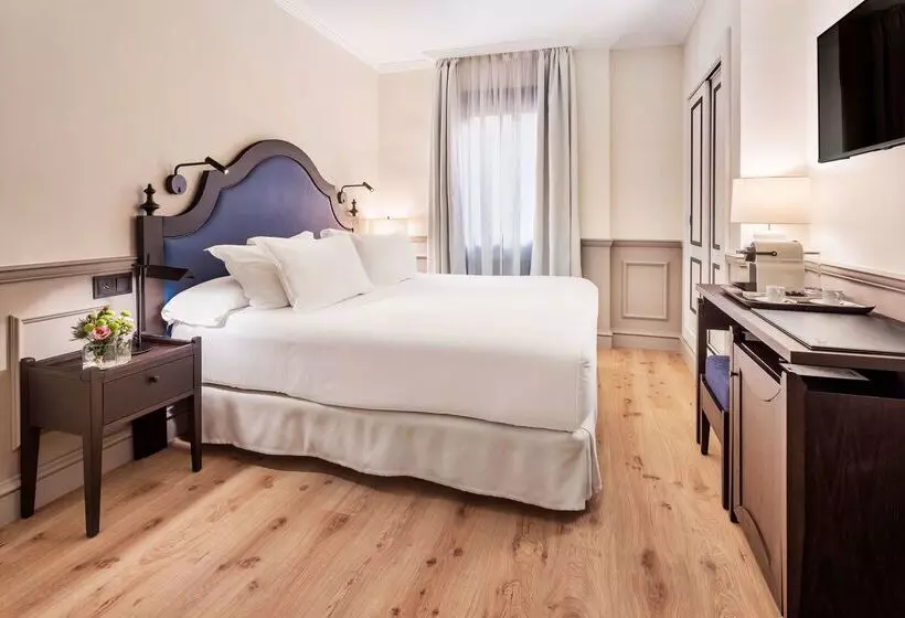 H10 Corregidor Boutique Hotel