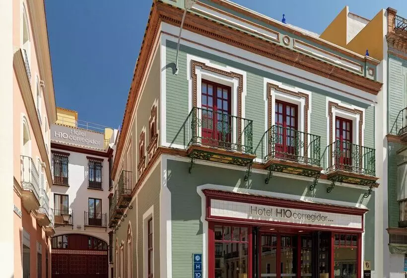 H10 Corregidor Boutique Hotel