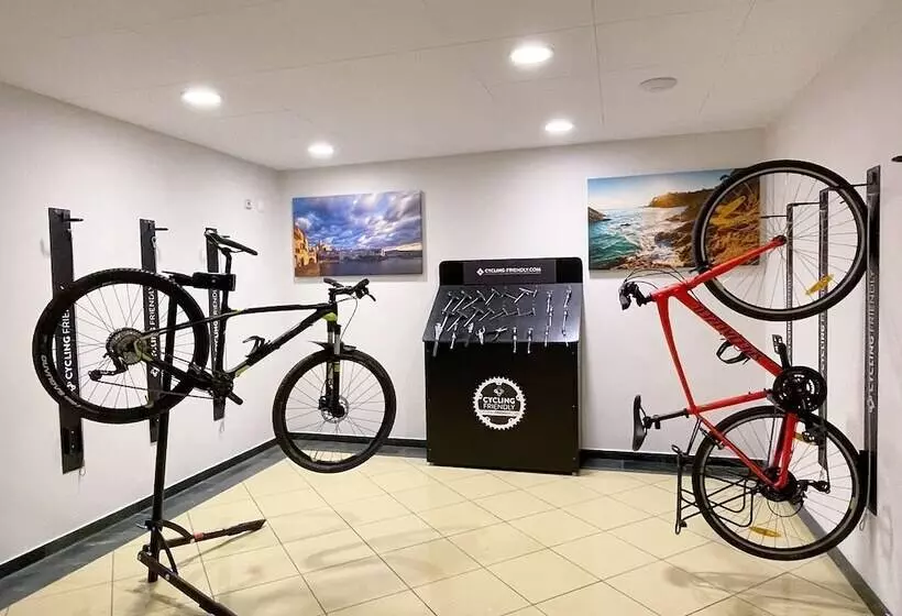 هتل Helios Lloret