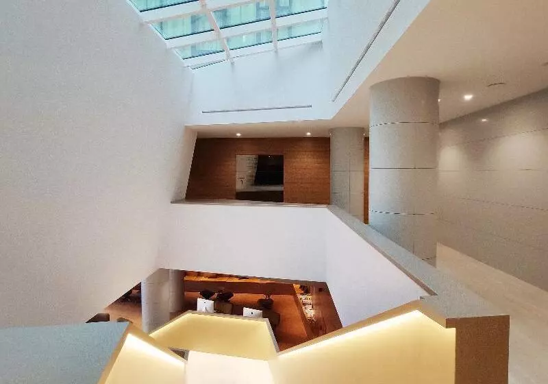 هتل Macia Sevilla Kubb