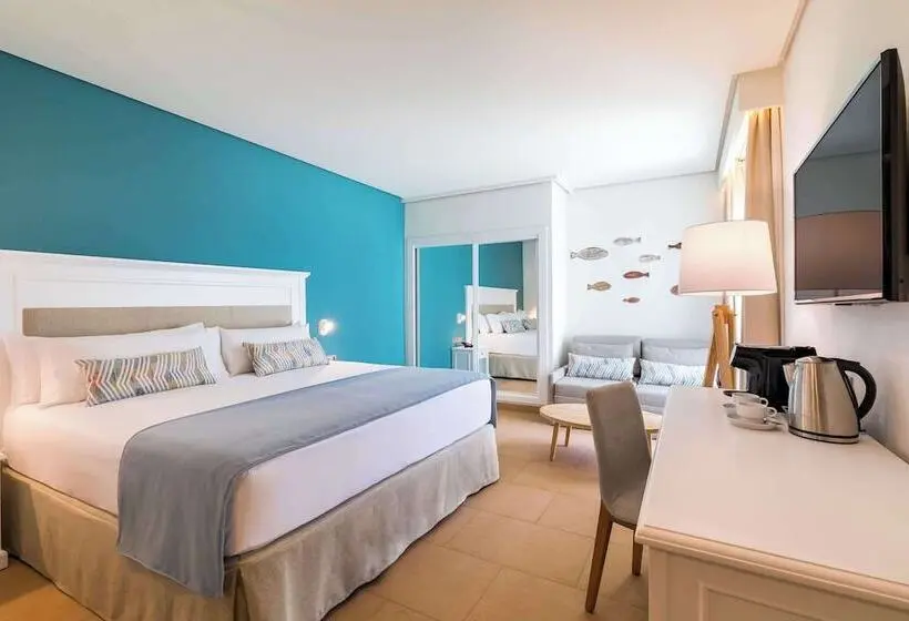 Hotelli Occidental Torremolinos Playa