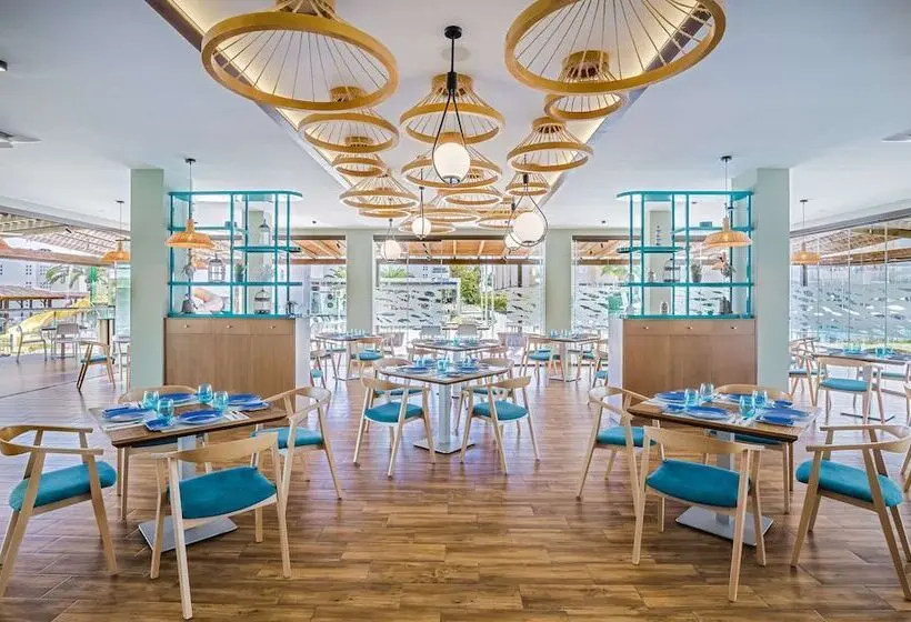 Hotelli Occidental Torremolinos Playa
