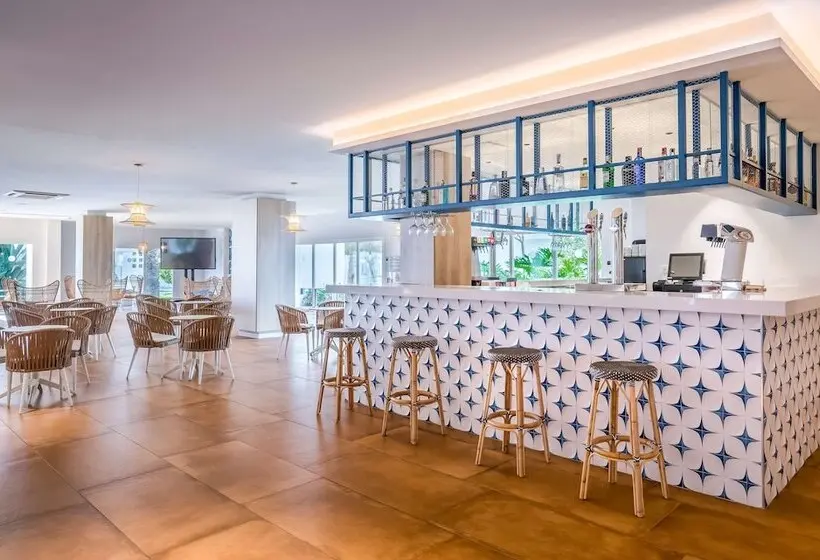 Hotelli Occidental Torremolinos Playa