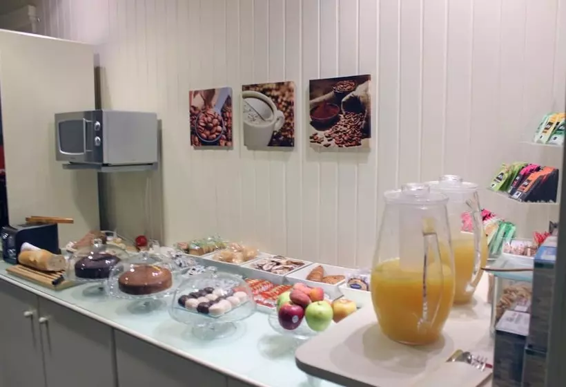 Hotel Puerta De Espana