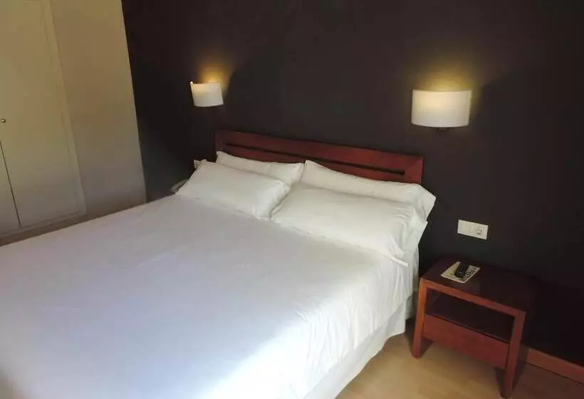 Hotel Puerta De Espana