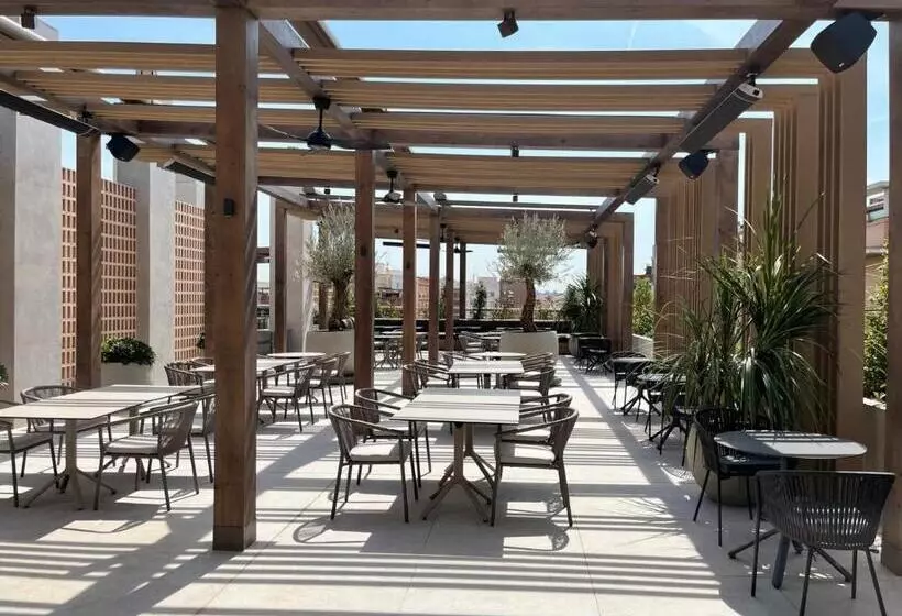 فندق SH Valencia Palace