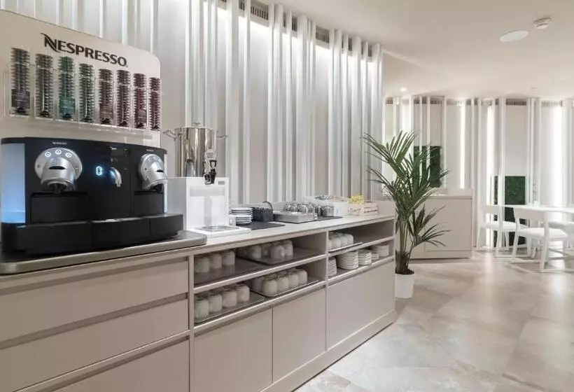 فندق SH Valencia Palace