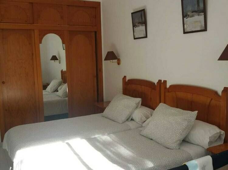 בית מלון כפרי Villa Ducal Osuna