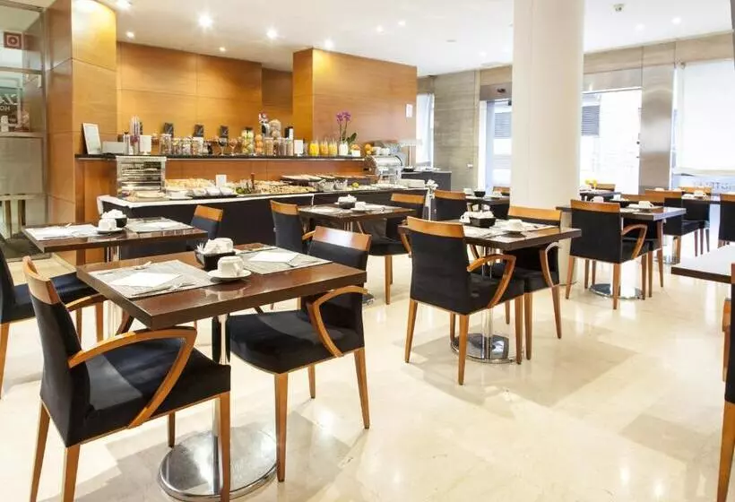 Отель Zenit Malaga