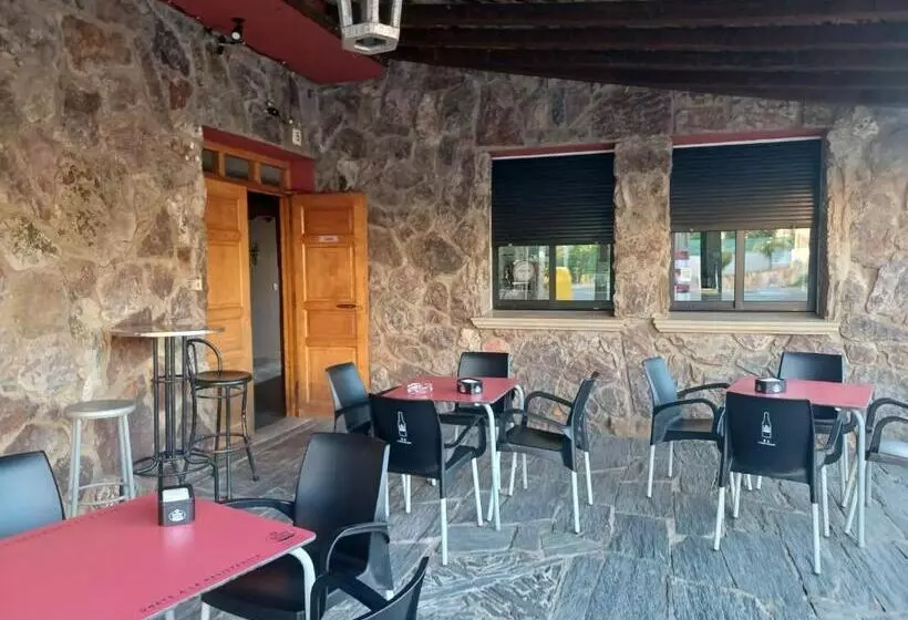 פונדק Cavenes Del Cabaco By Unusual Hotels