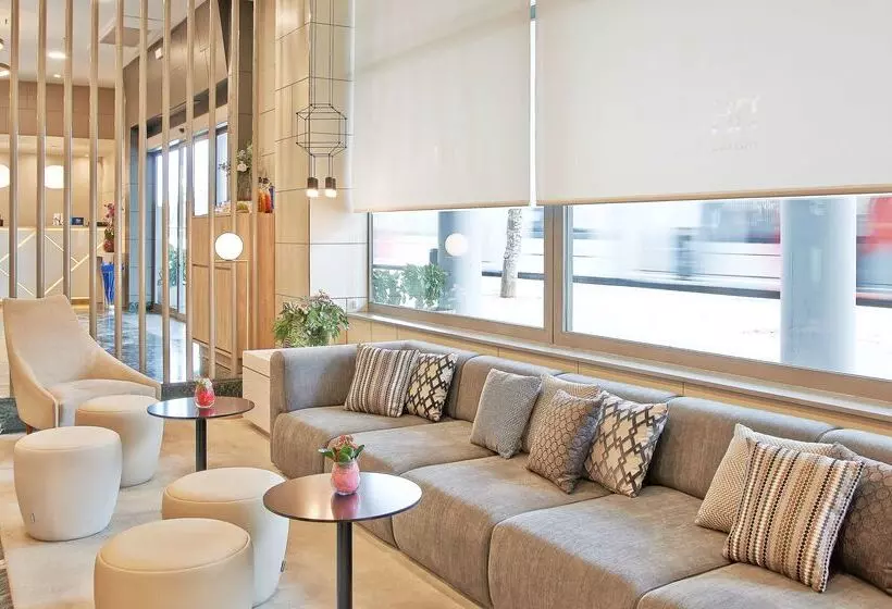 Отель NH Ciudad De Zaragoza