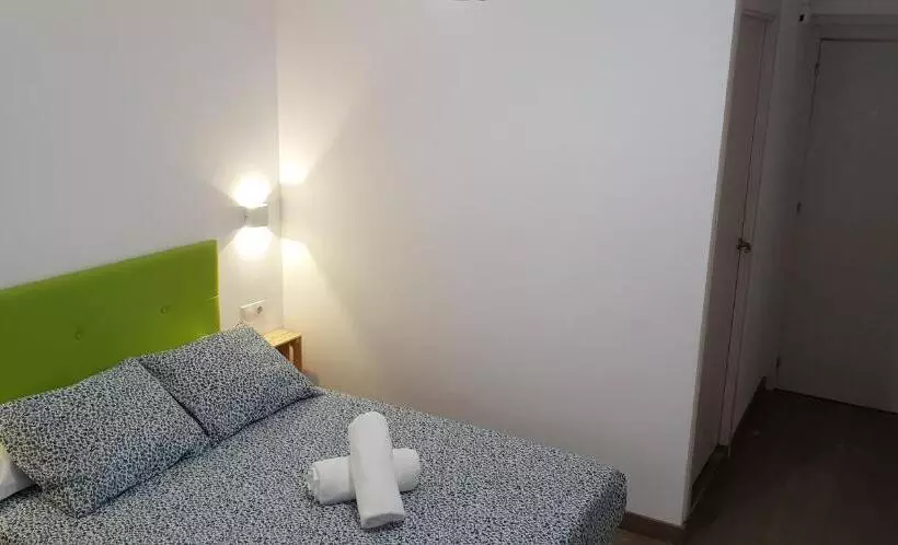 Отель Pensión La Estrella