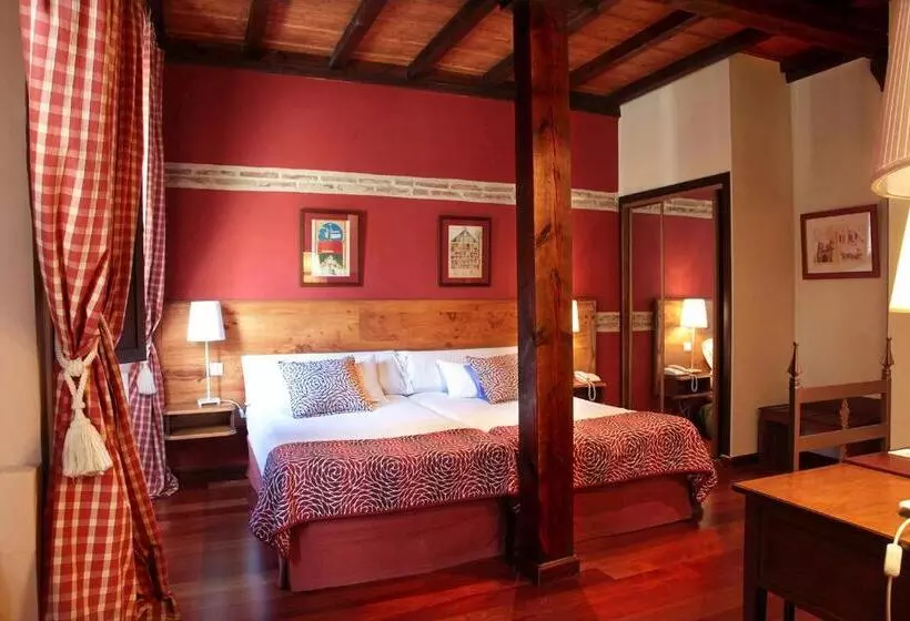 酒店 Real Monasterio De San Zoilo