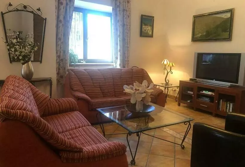 Apartamentos Rurales Poqueira