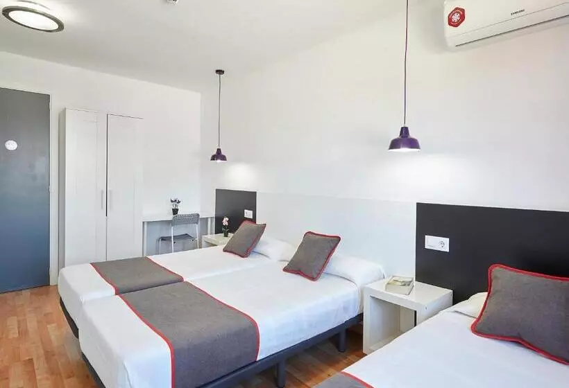 酒店 Hostal Mas Ferrer