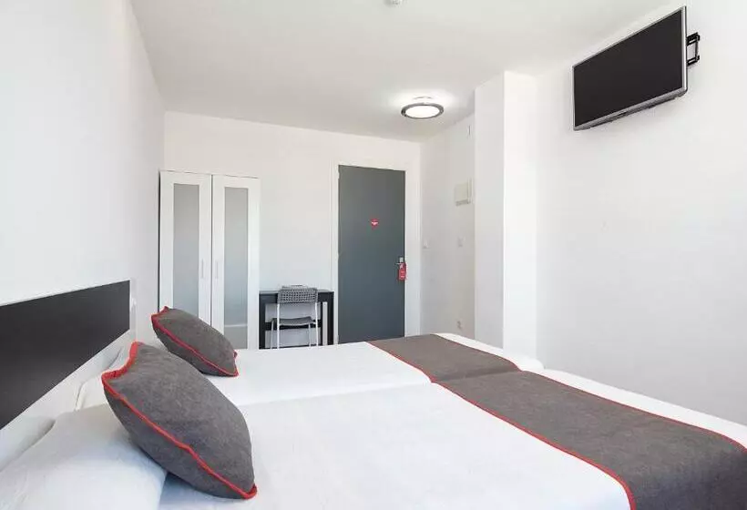 酒店 Hostal Mas Ferrer