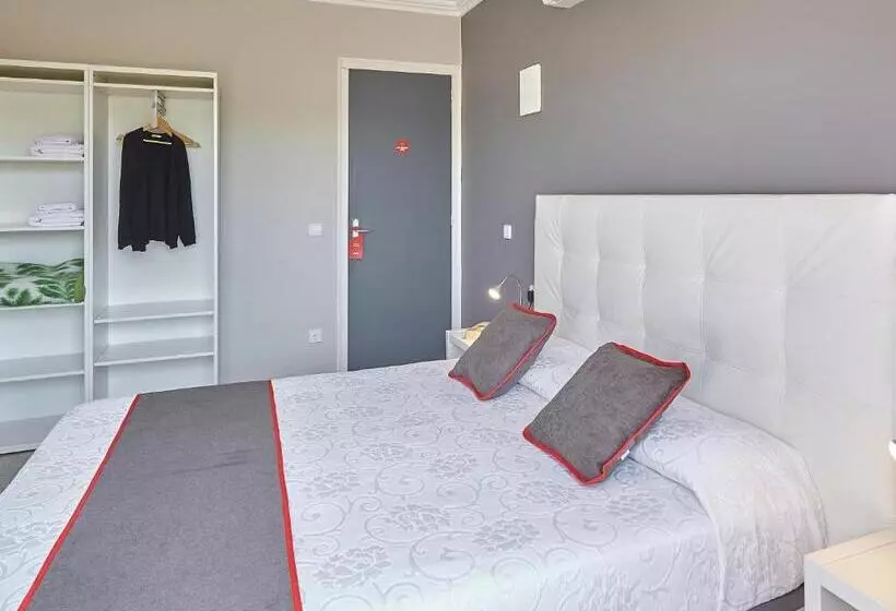 酒店 Hostal Mas Ferrer