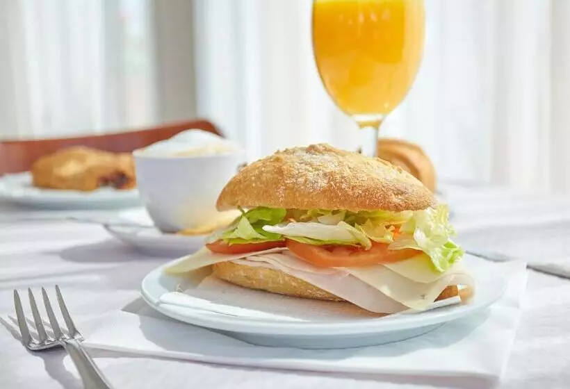 酒店 Hostal Mas Ferrer