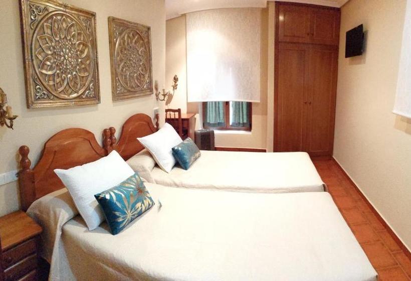 Hotelli Hostal Mizmaya