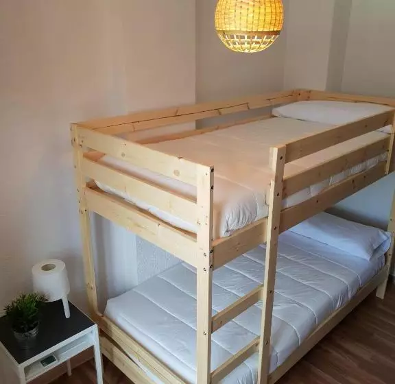 호텔 Hostal Rosabel