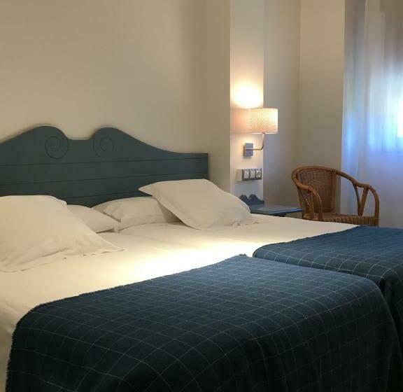 Отель Valdecoro