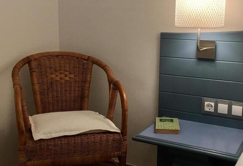 Отель Valdecoro