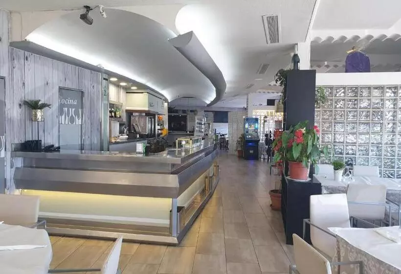 Complejo Hotelero Saga