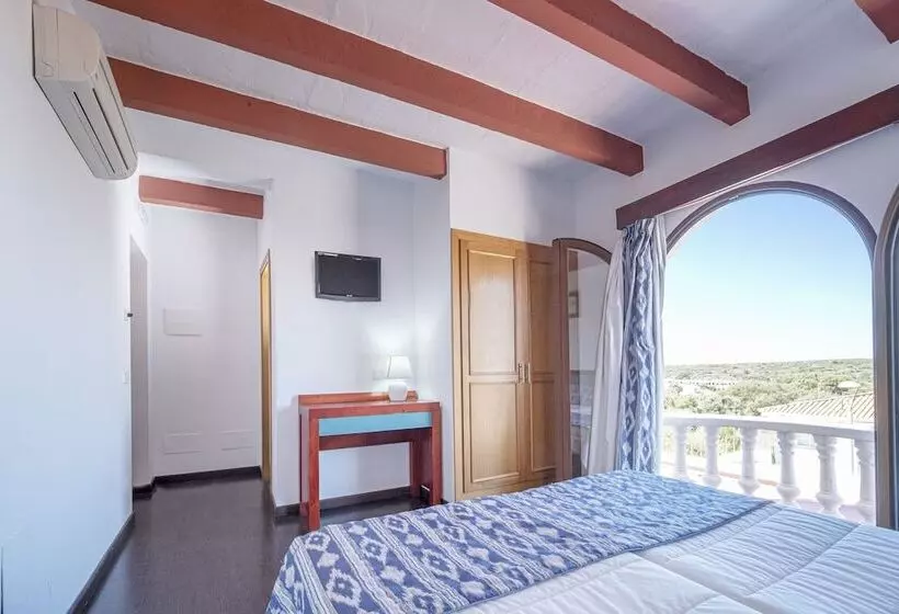 Хостел Castell De Lo