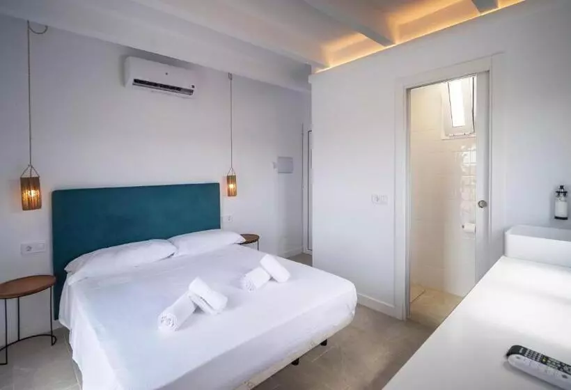 Хостел Castell De Lo