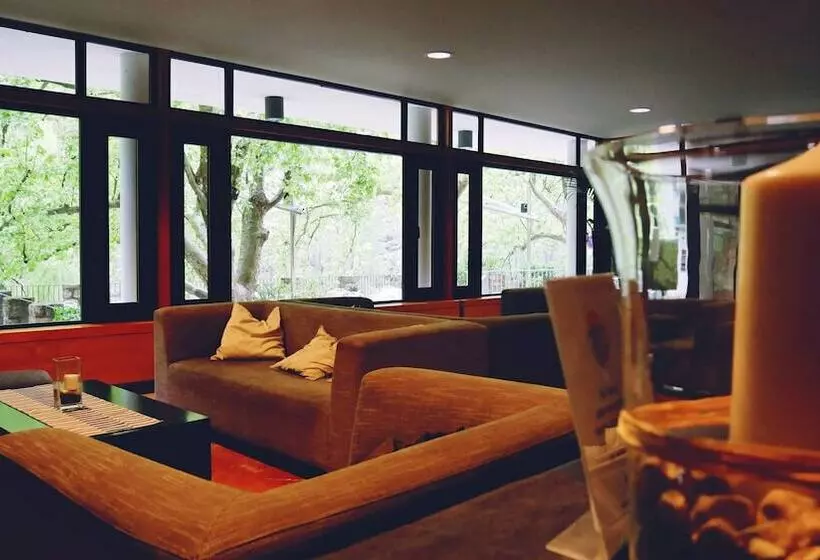 호텔 El Balneario De Tus