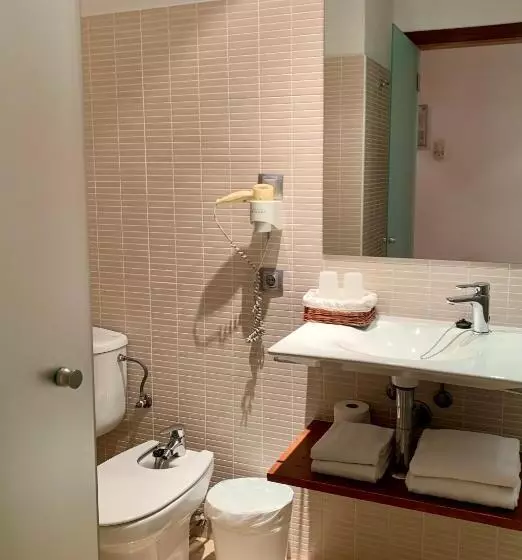 فندق Jeni & Restaurant