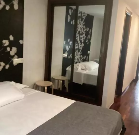 Saudade Hostal Cafetería