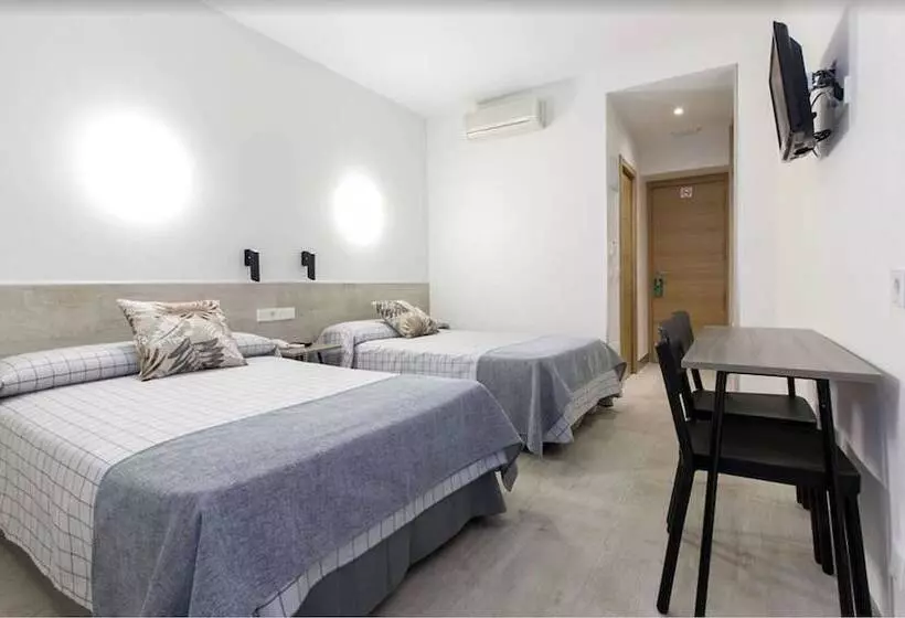 Hostal Castilla Ii Puerta Del Sol