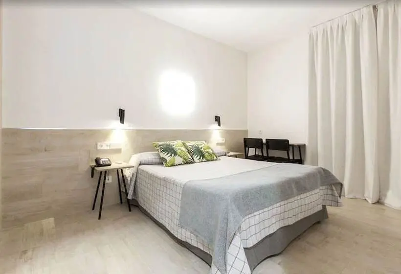 Hostal Castilla Ii Puerta Del Sol