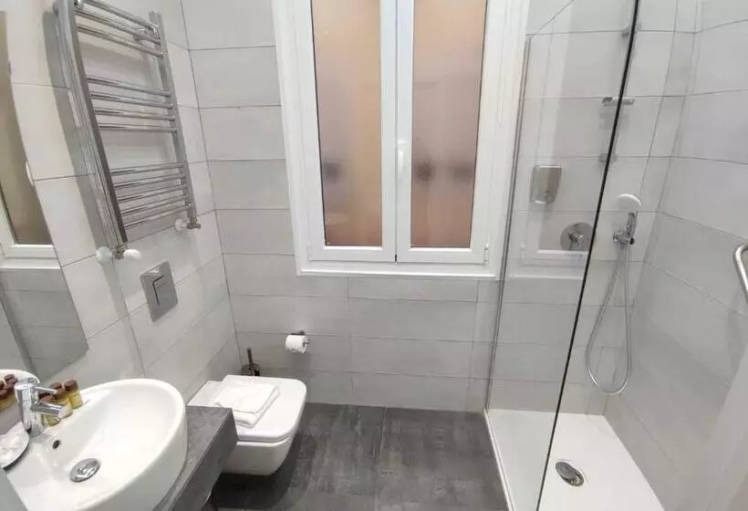 Hostal Manuela By Gaiarooms