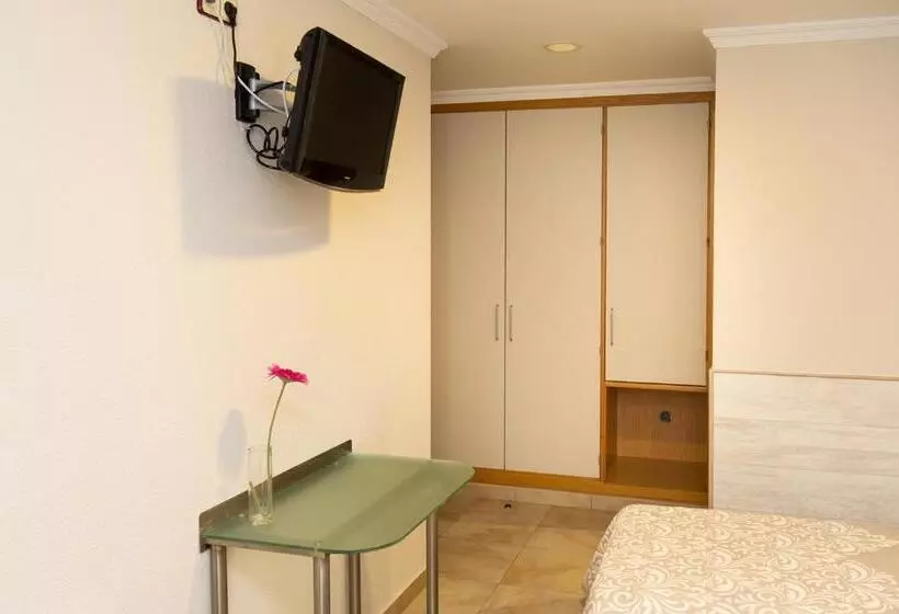 Hostal Viky