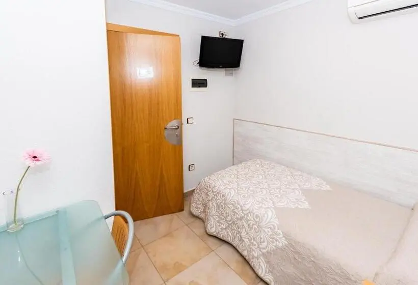 Hostal Viky