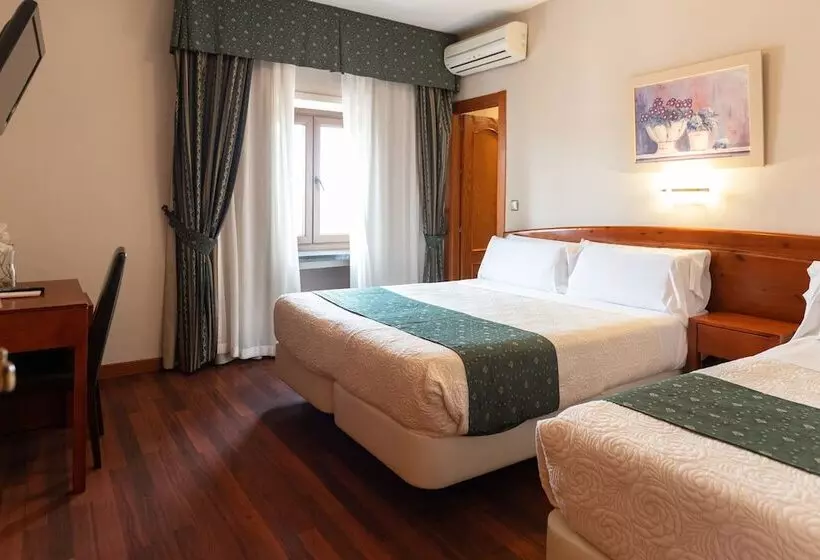 هتل Alameda Málaga