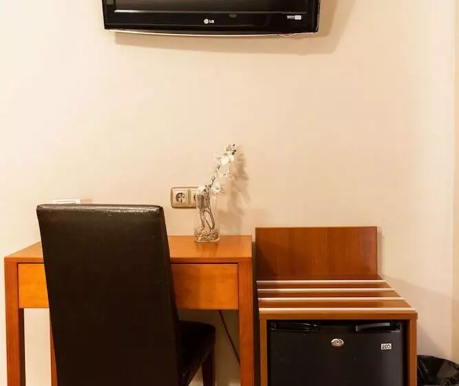 هتل Alameda Málaga