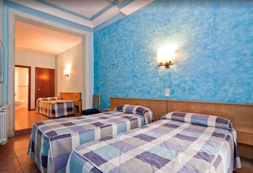 هتل Hostal Oporto