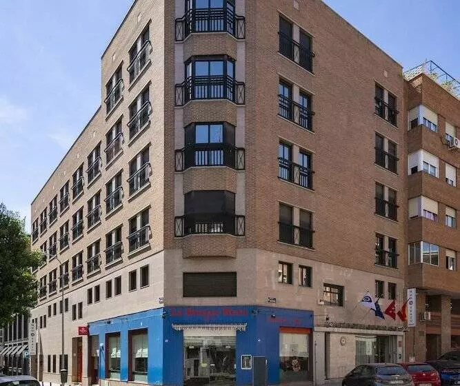 H A Aparthotel Hotel Quo