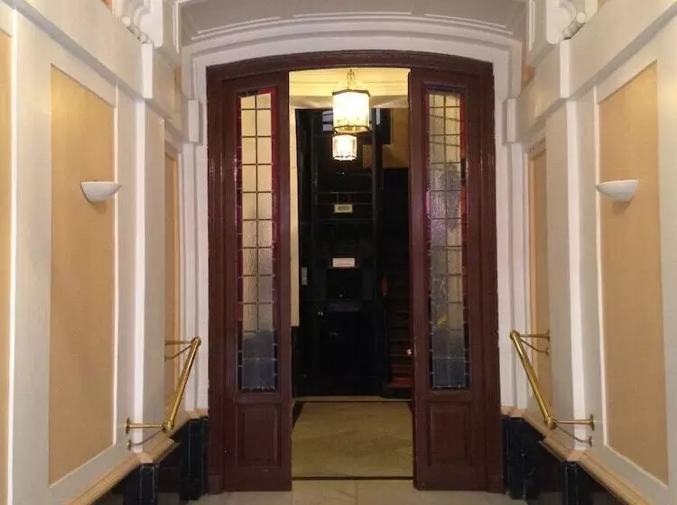 Hostal Aresol