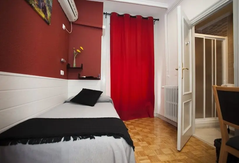 Hostal Aresol